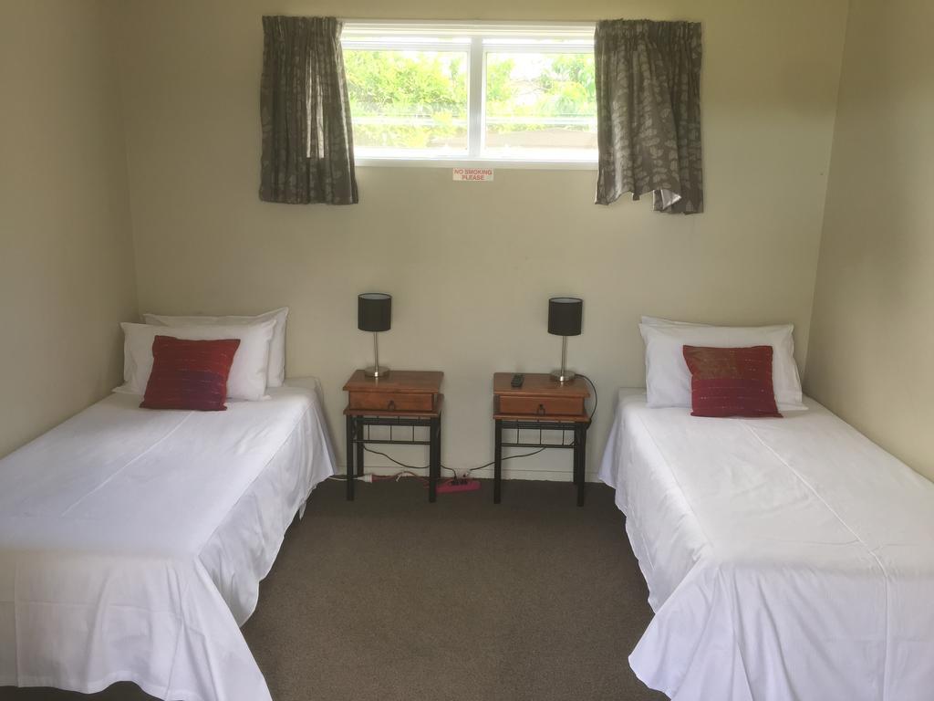 Orewa Pillows Lodge Экстерьер фото