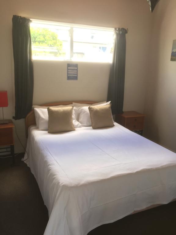 Orewa Pillows Lodge Экстерьер фото